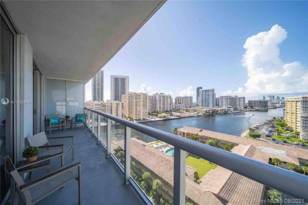 Beachwalk 1B-1B Apmt Amazing View 12A Hallandale Beach Ngoại thất bức ảnh